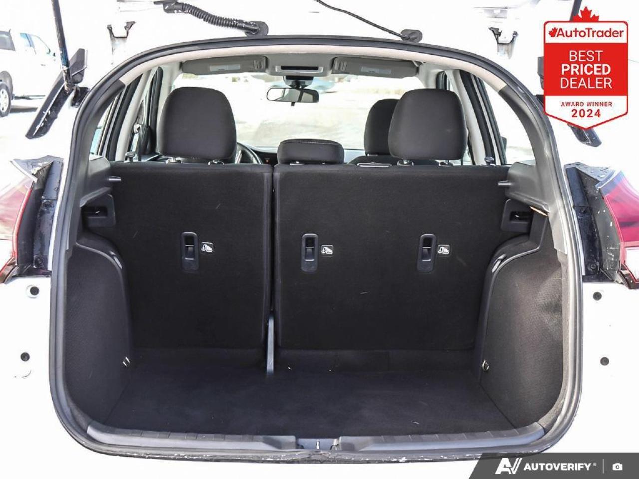 2025 Nissan Kicks Play SV 4dr Front-Wheel Drive Photo