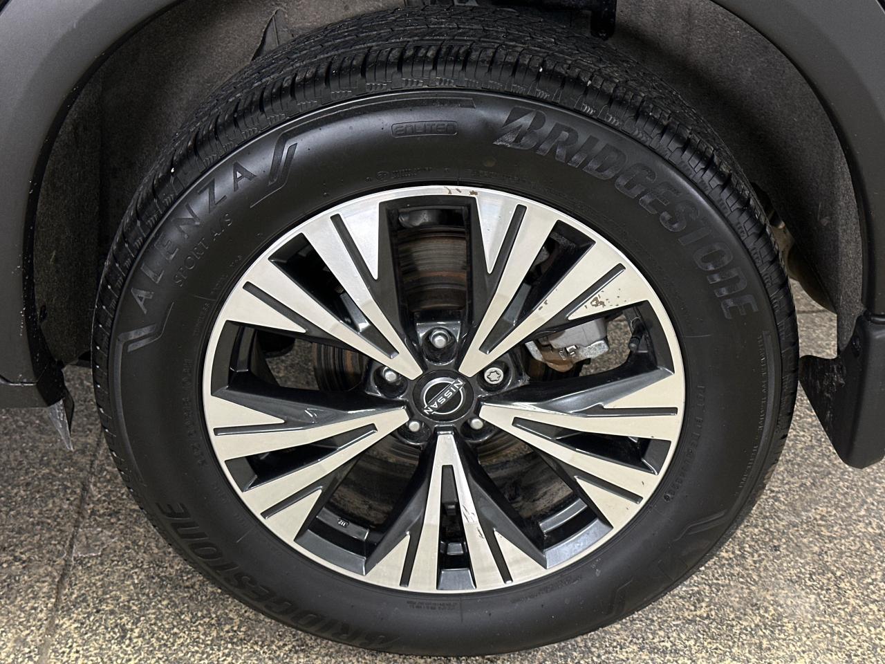 2023 Nissan Rogue SV Moonroof 4dr All-Wheel Drive Sport Utility Photo