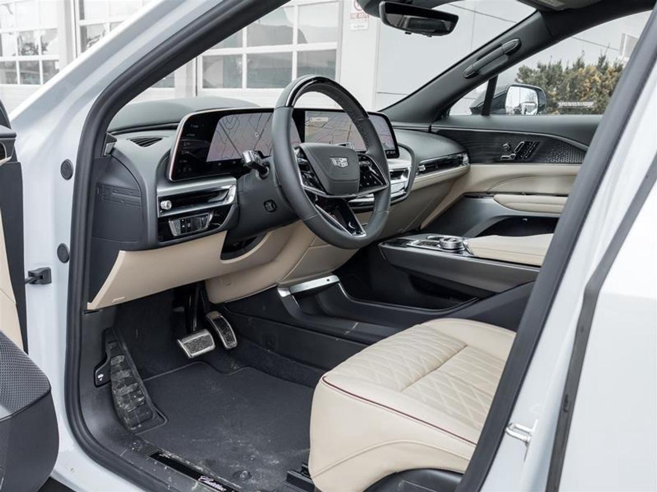 2026 Cadillac LYRIQ Signature Luxury 4dr Photo