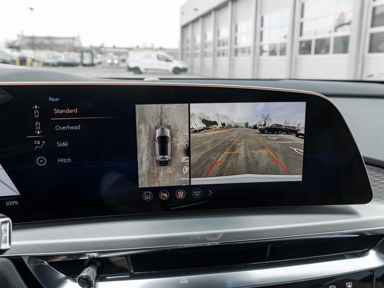 2026 Cadillac LYRIQ Signature Luxury 4dr Photo