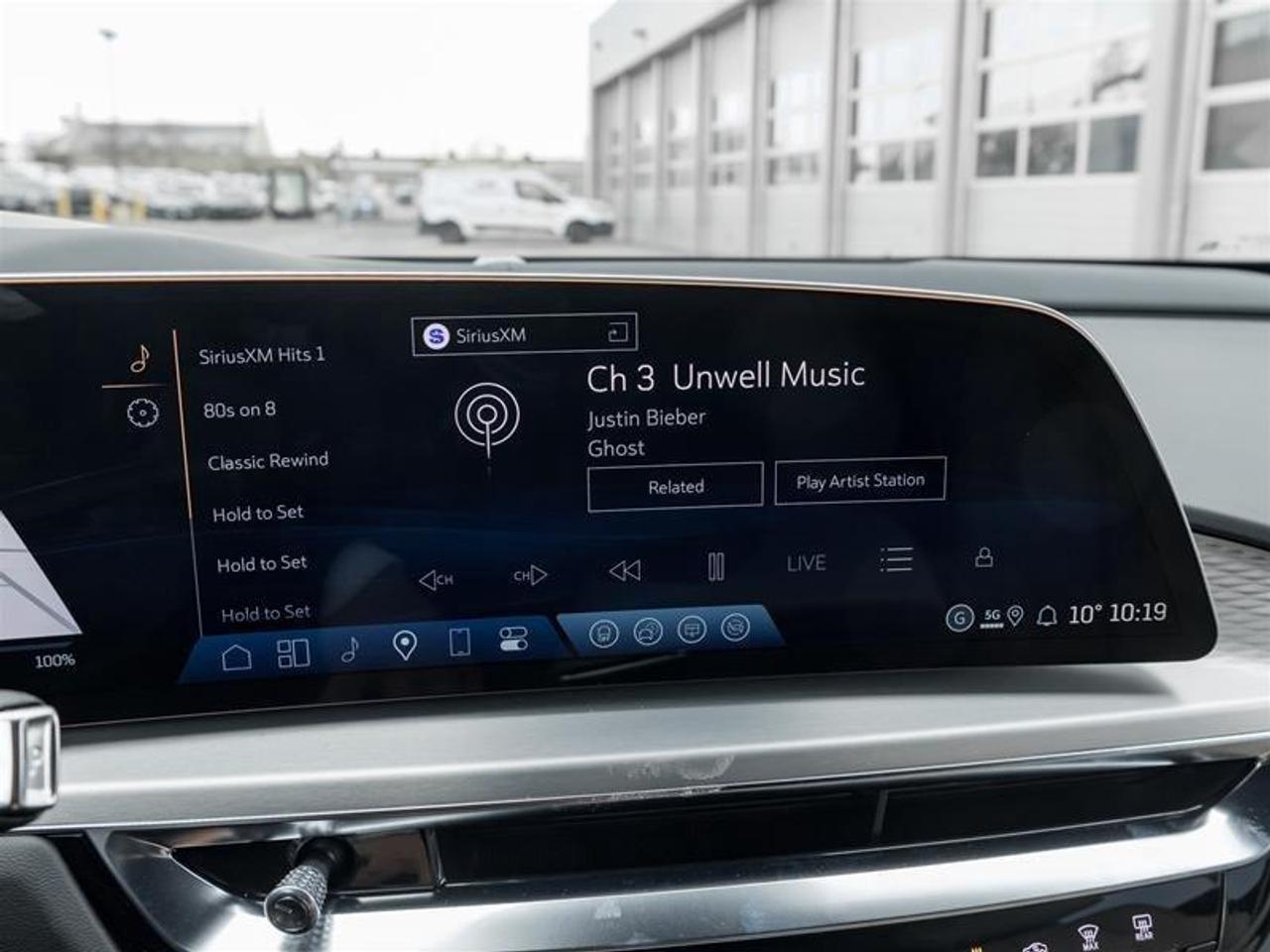 2026 Cadillac LYRIQ Signature Luxury 4dr Photo