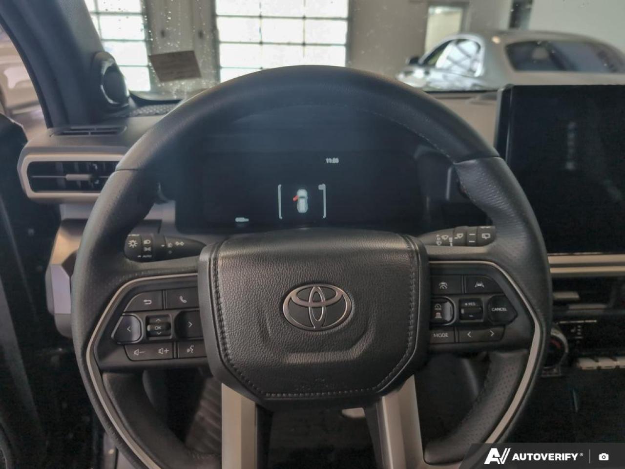 2025 Toyota 4Runner Hybrid Base 4dr 4x4 Photo