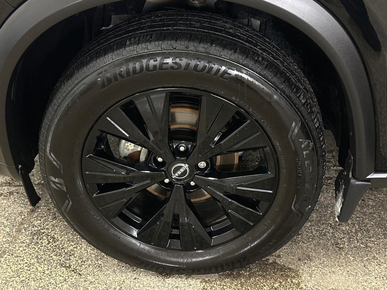 2023 Nissan Rogue SV Midnight Edition 4dr All-Wheel Drive Sport Utility Photo