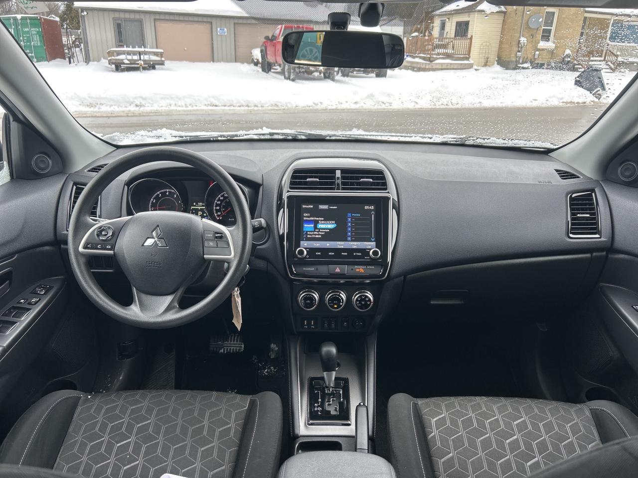 2024 Mitsubishi RVR ES   AWD  ** 10  YEAR  WARRANTY ! ** Photo