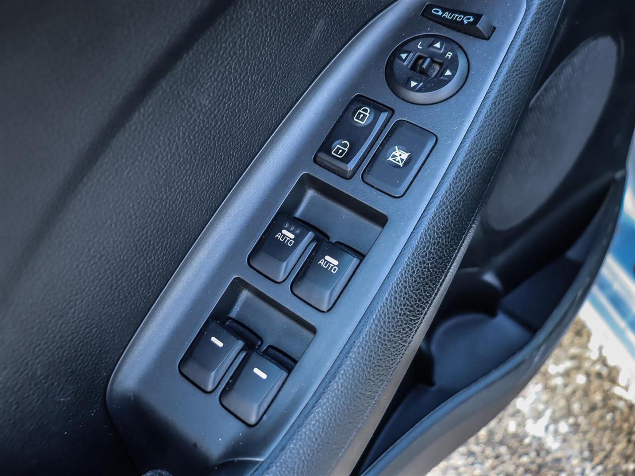 2015 Kia Forte EX AUTO REAR CAMERA HEATED SEATS Photo4