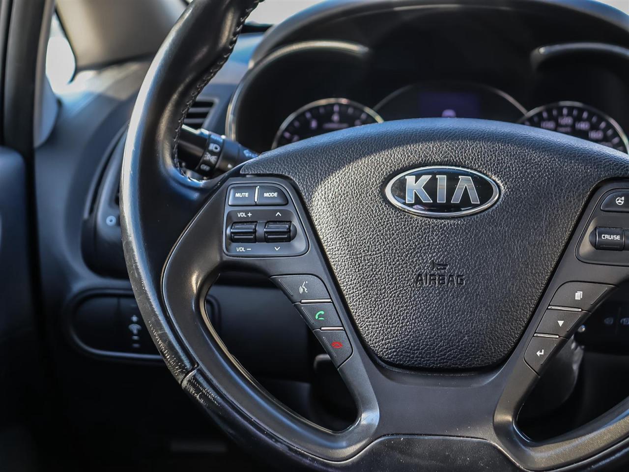 2015 Kia Forte EX AUTO REAR CAMERA HEATED SEATS Photo