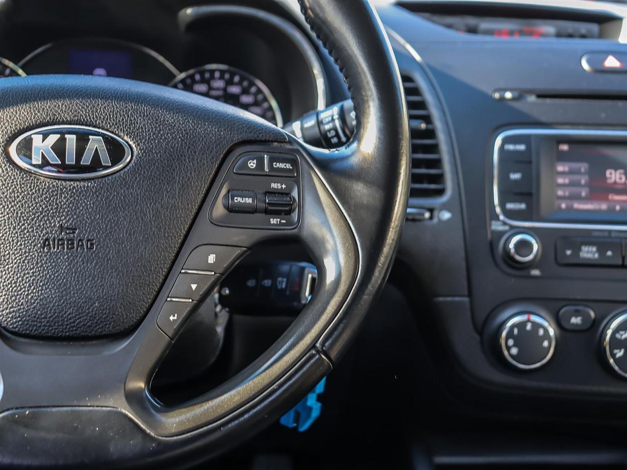 2015 Kia Forte EX AUTO REAR CAMERA HEATED SEATS Photo