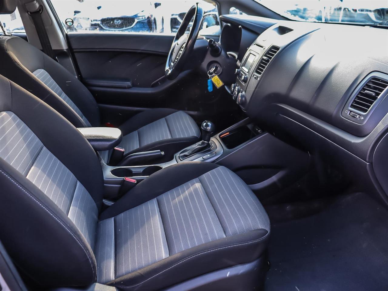 2015 Kia Forte EX AUTO REAR CAMERA HEATED SEATS Photo