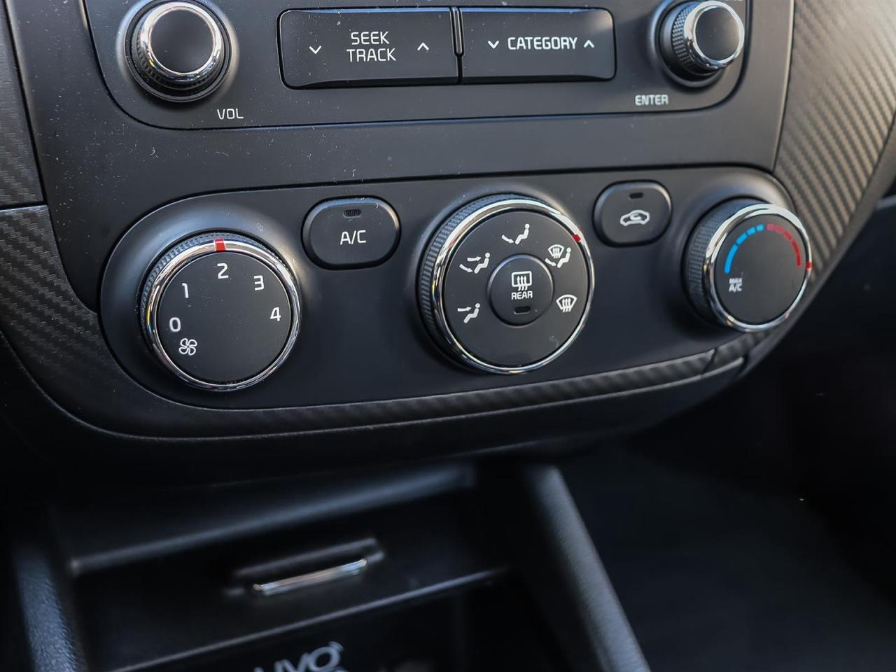 2015 Kia Forte EX AUTO REAR CAMERA HEATED SEATS Photo