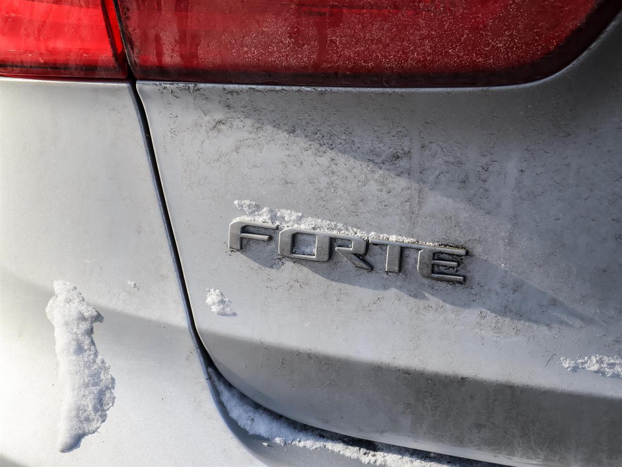 2015 Kia Forte EX AUTO REAR CAMERA HEATED SEATS Photo