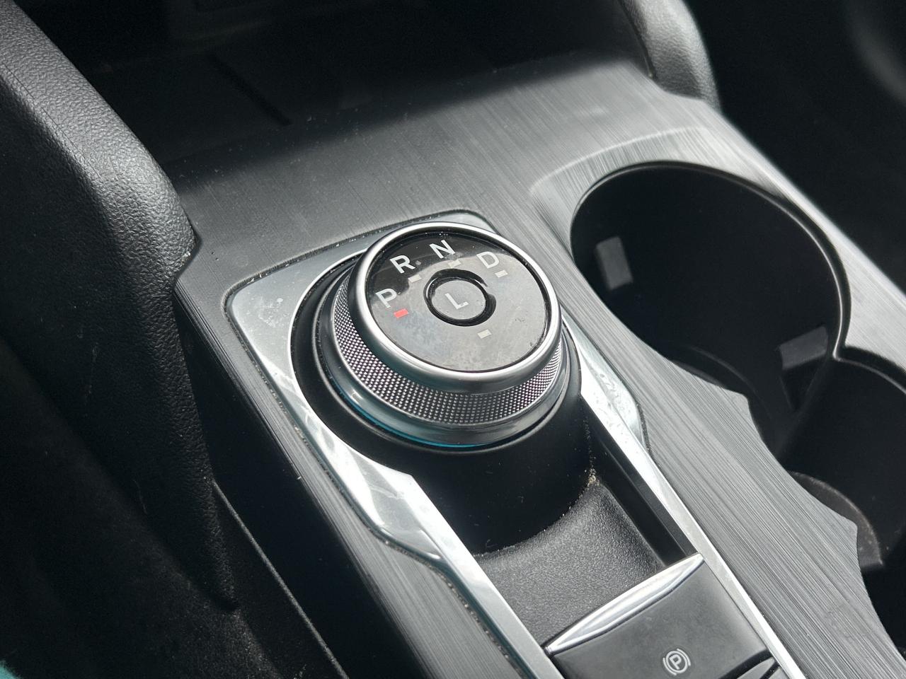 2022 Ford Escape S    AWD.  ** CLEAN ** Photo