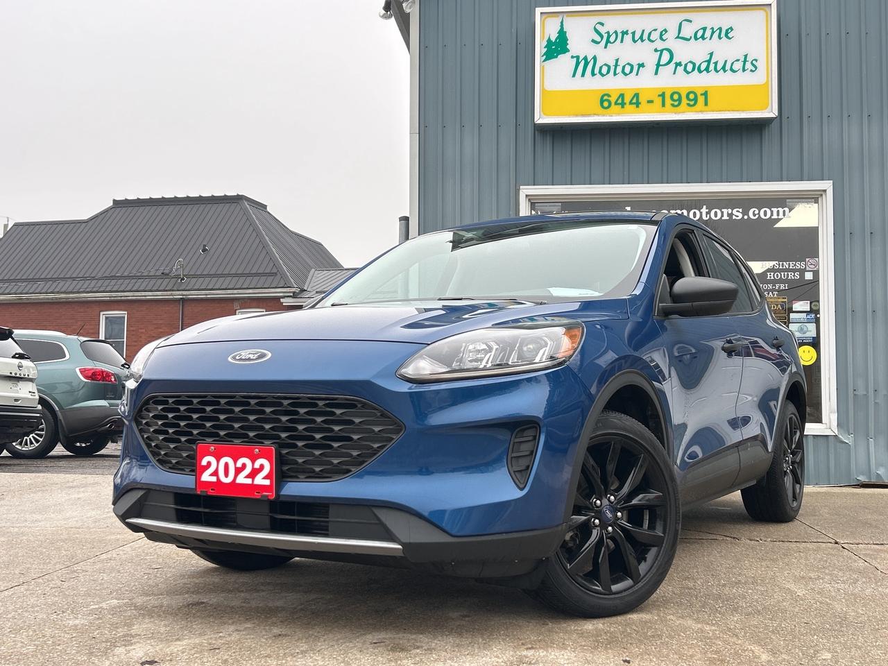 1.5L.- ECOBOOST,  A.W.D.,  REAR  CAMERA,  BLIND  SPOT  MONITORS,  LANE  ASSIST,  BLUETOOTH  MEDIA.  CLEAN  AND  ACCIDENT  FREE.  FRESH  LEASE  RETURN.  NOT  REAL  FANCY,  JUST  GOOD  SOUND  VALUE !