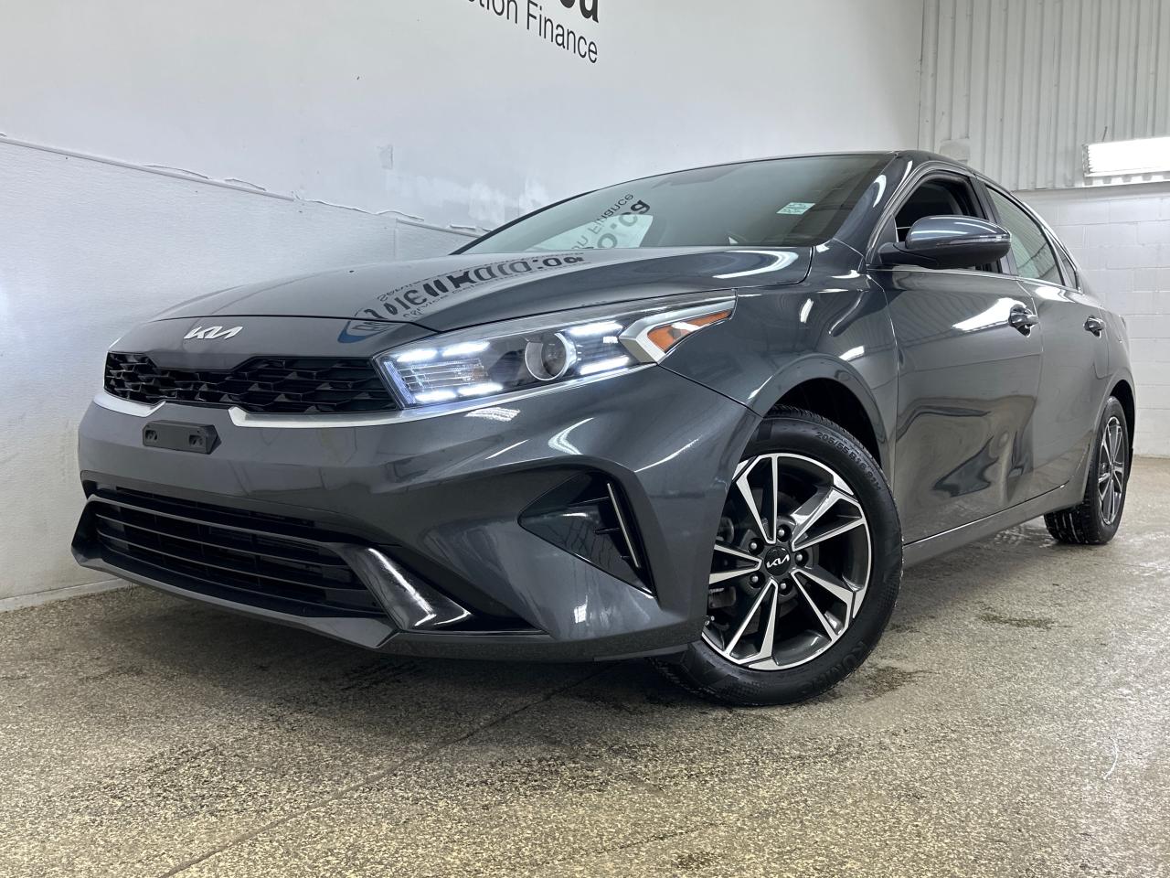 2023 Kia Forte EX 4dr Sedan Photo2