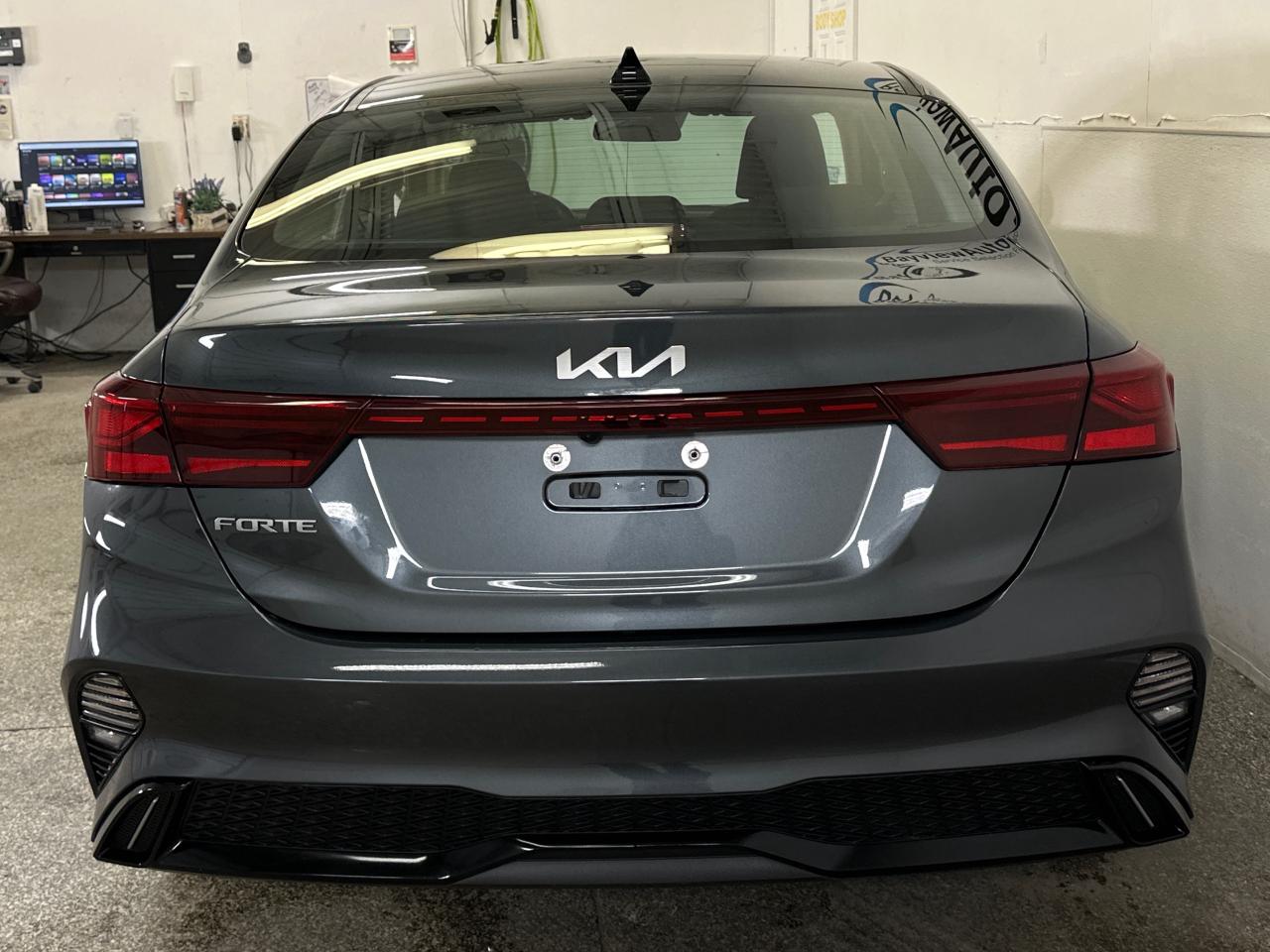 2023 Kia Forte EX 4dr Sedan Photo