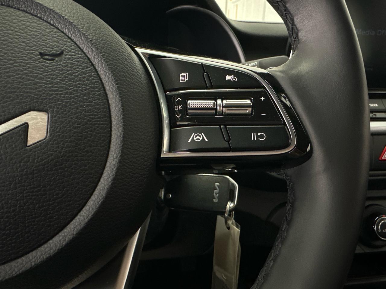 2023 Kia Forte EX 4dr Sedan Photo