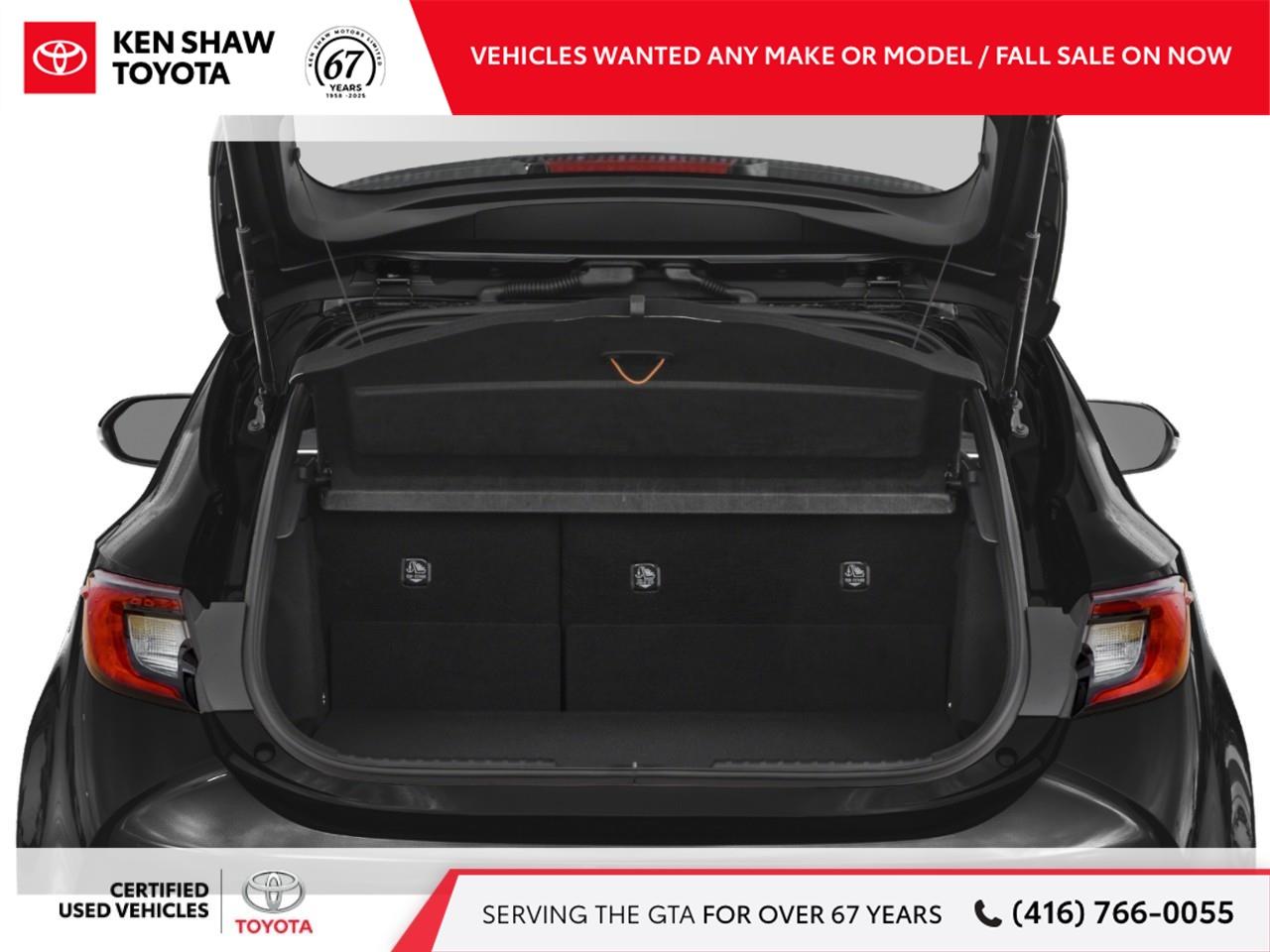 2024 Toyota Corolla Hatchback Base 5dr Photo