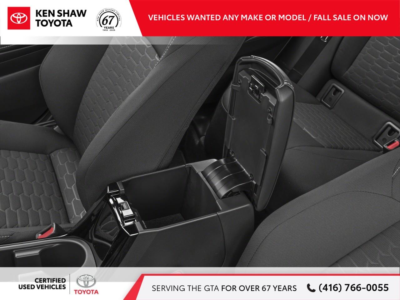 2024 Toyota Corolla Hatchback Base 5dr Photo