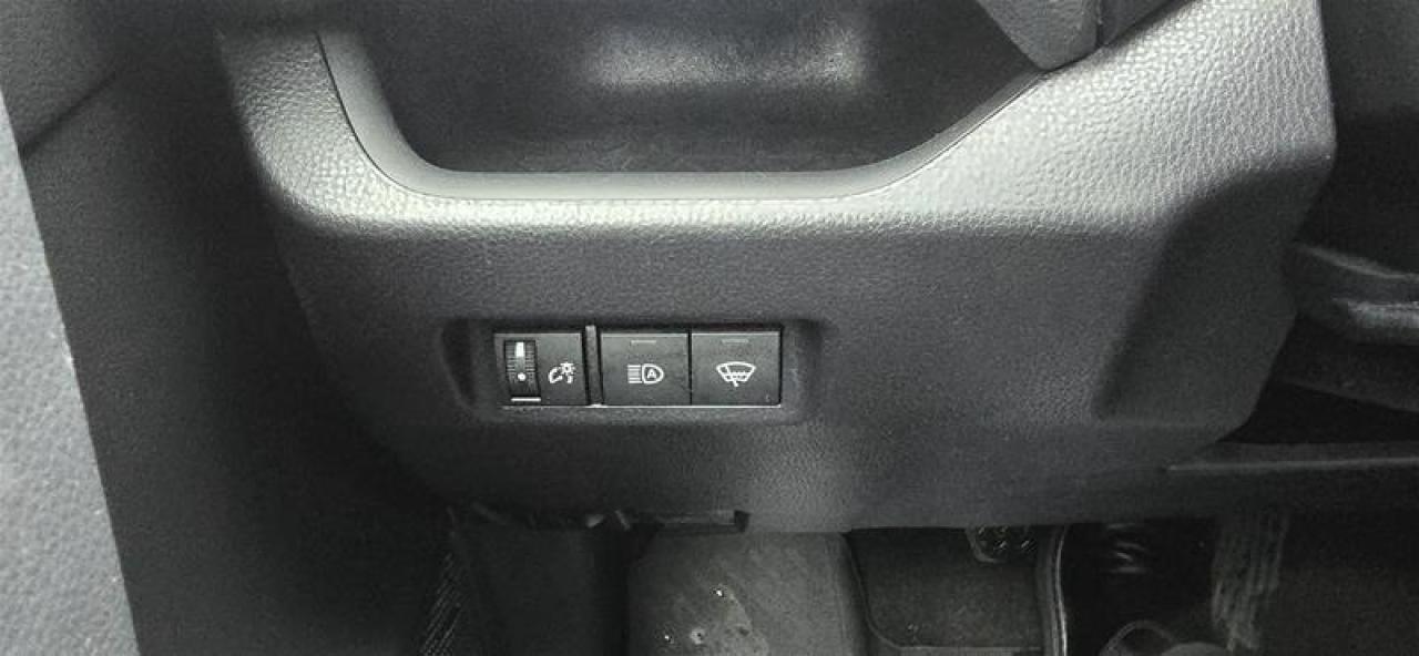 2021 Toyota RAV4 LE AWD Photo