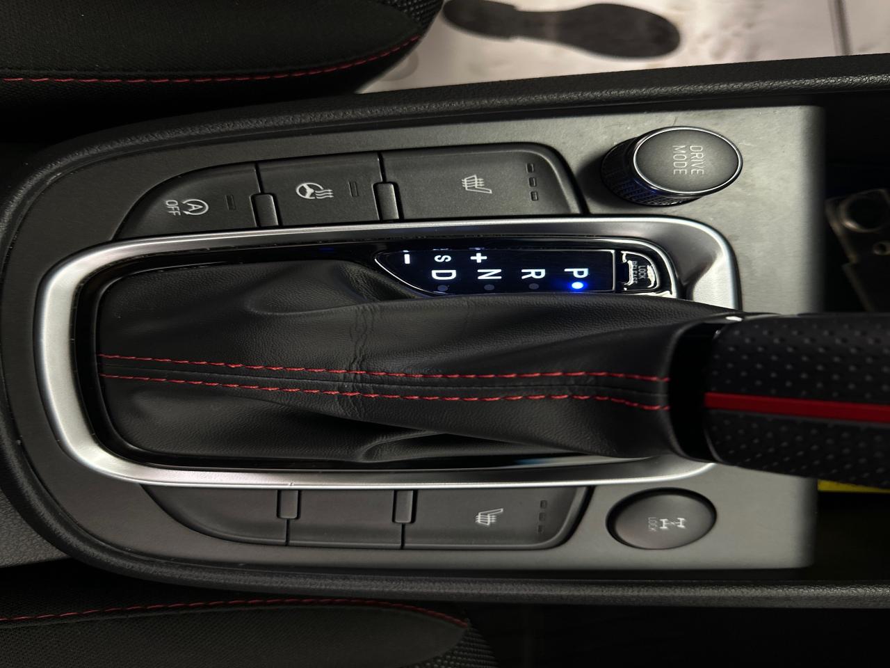 2022 Hyundai KONA 1.6T N Line w/Two-Tone Roof 4dr All-Wheel Drive Photo