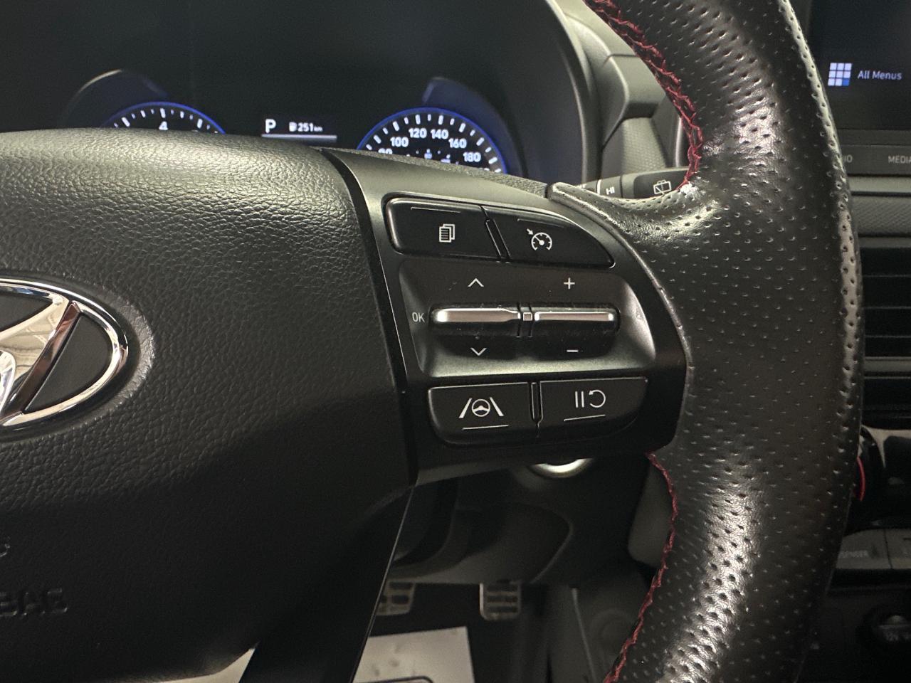 2022 Hyundai KONA 1.6T N Line w/Two-Tone Roof 4dr All-Wheel Drive Photo