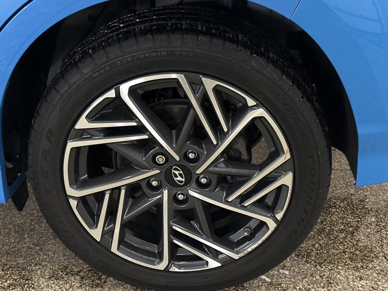 2022 Hyundai KONA 1.6T N Line w/Two-Tone Roof 4dr All-Wheel Drive Photo