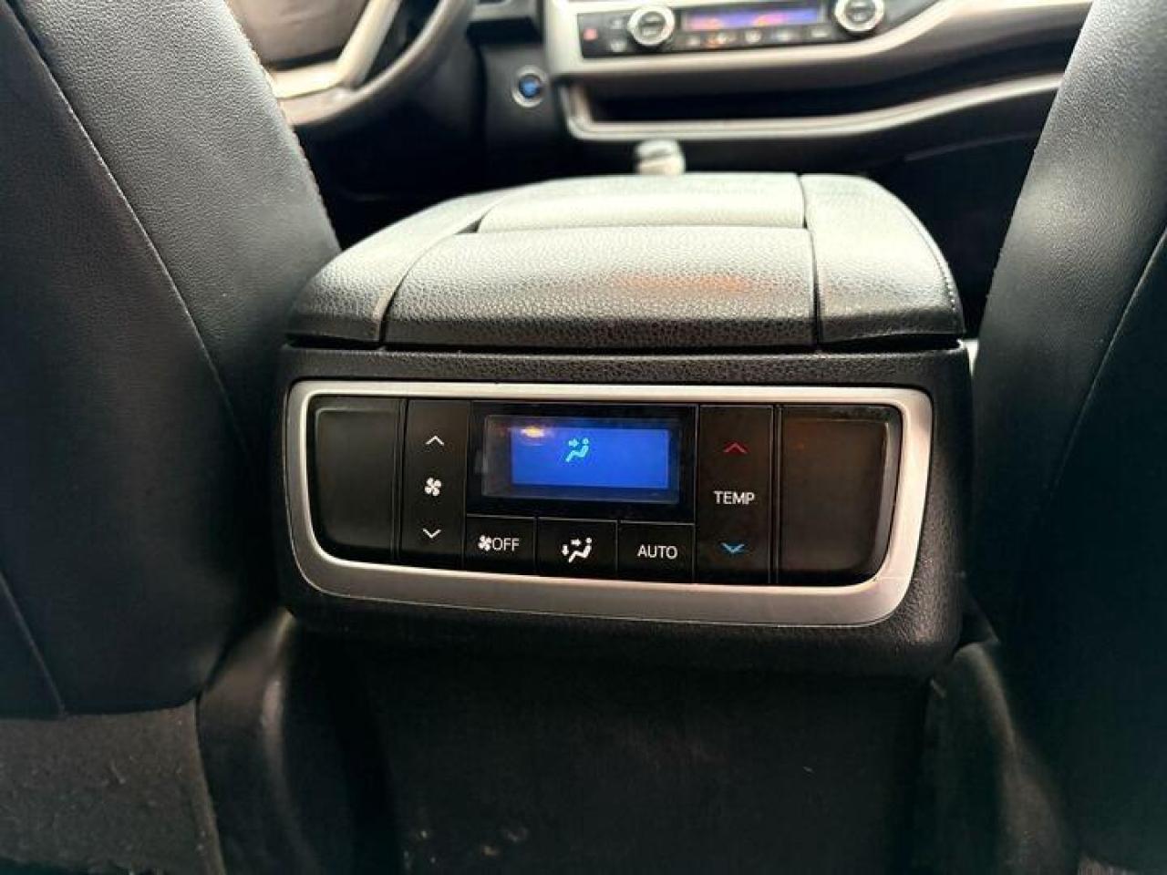 2016 Toyota Highlander  Photo