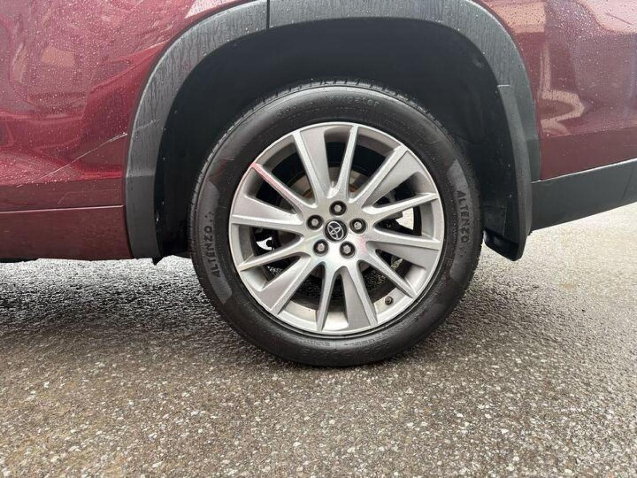 2016 Toyota Highlander  Photo