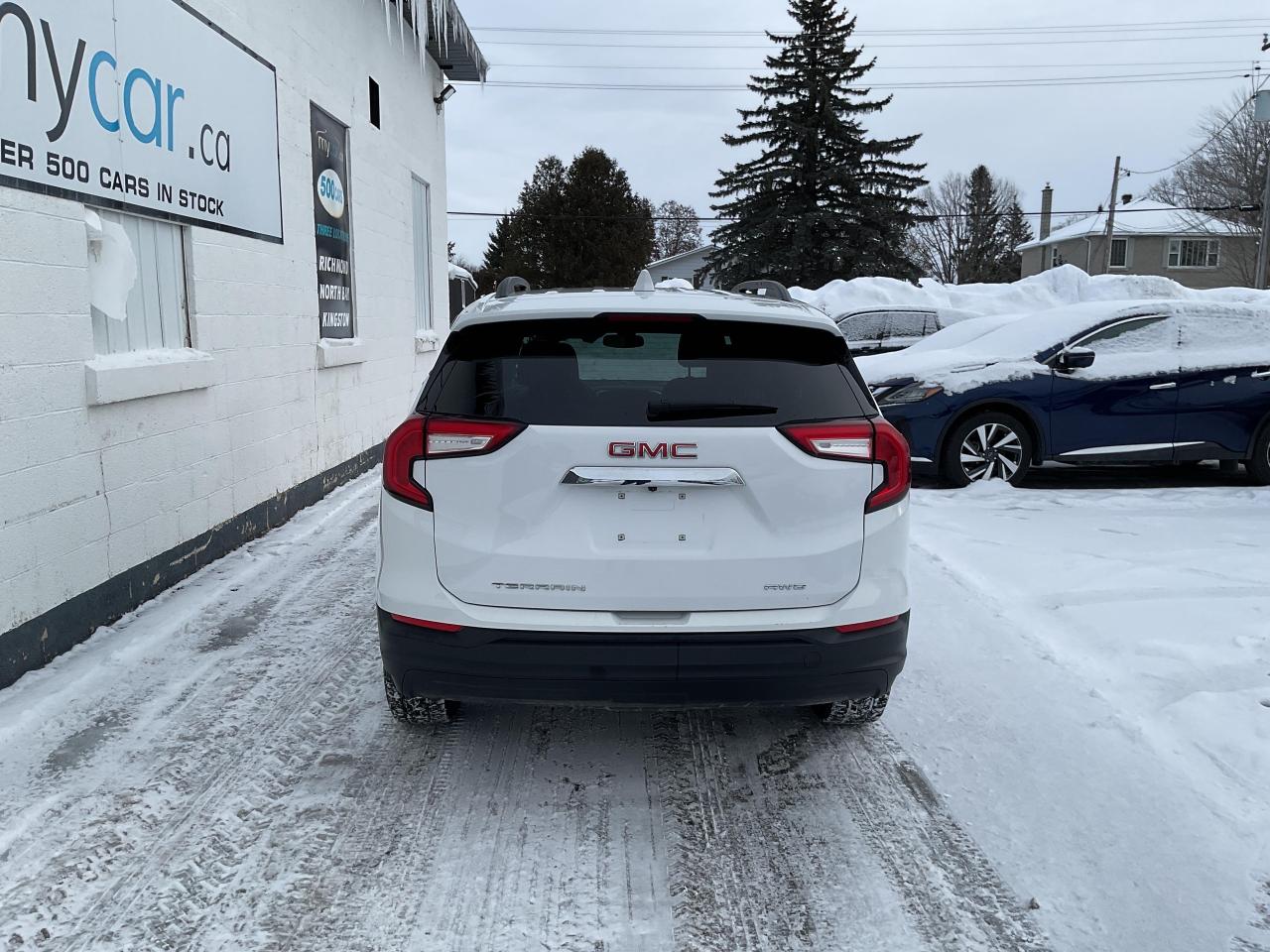 2024 GMC Terrain SLE 4dr All-Wheel Drive Photo