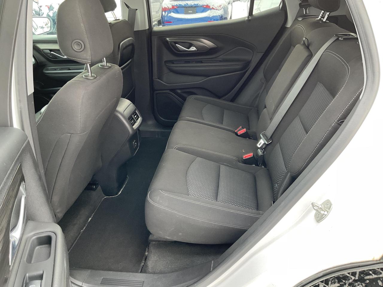 2024 GMC Terrain SLE 4dr All-Wheel Drive Photo