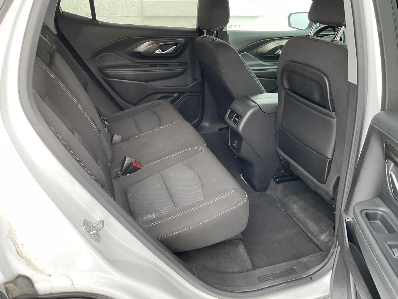 2024 GMC Terrain SLE 4dr All-Wheel Drive Photo