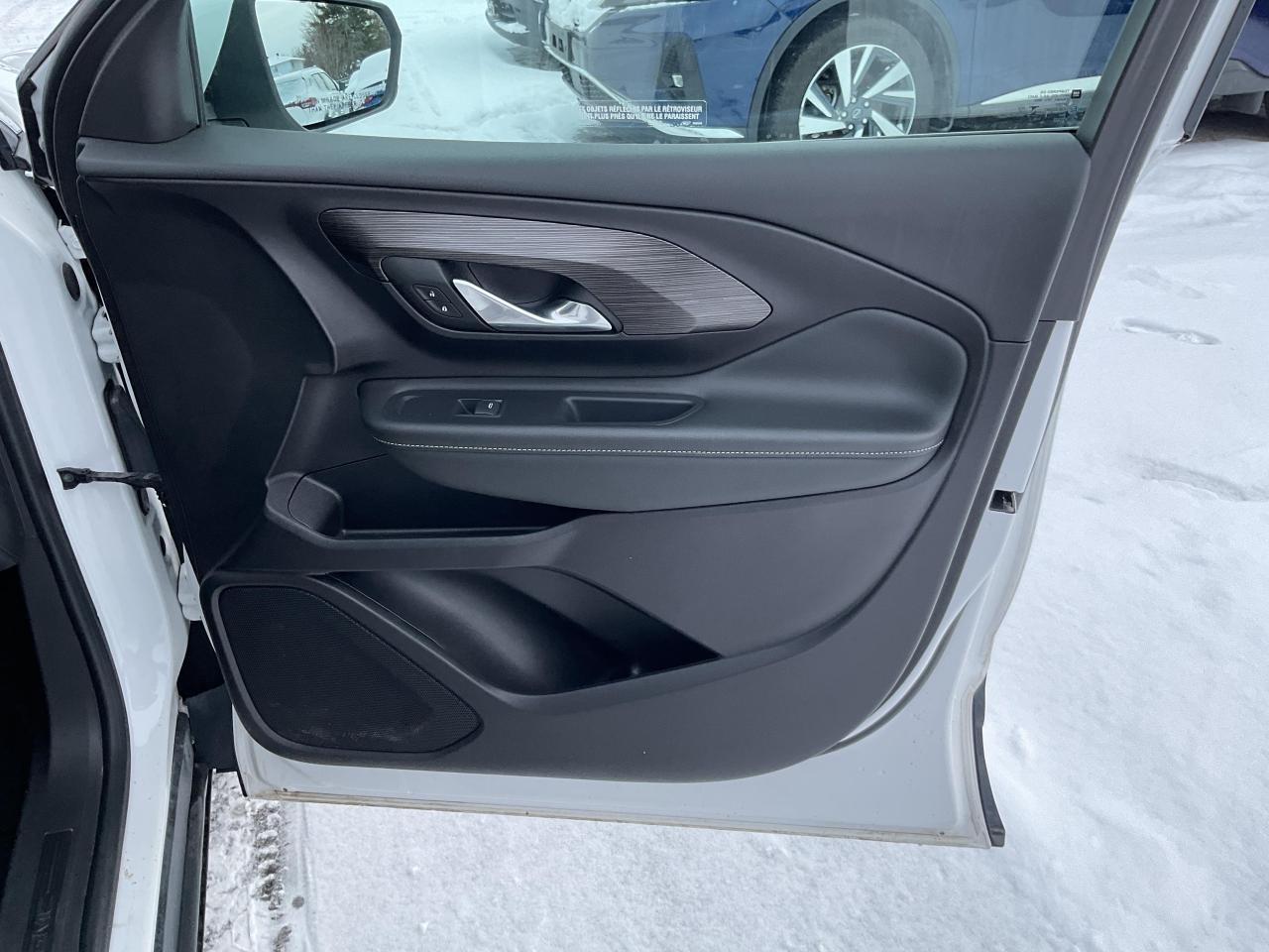 2024 GMC Terrain SLE 4dr All-Wheel Drive Photo