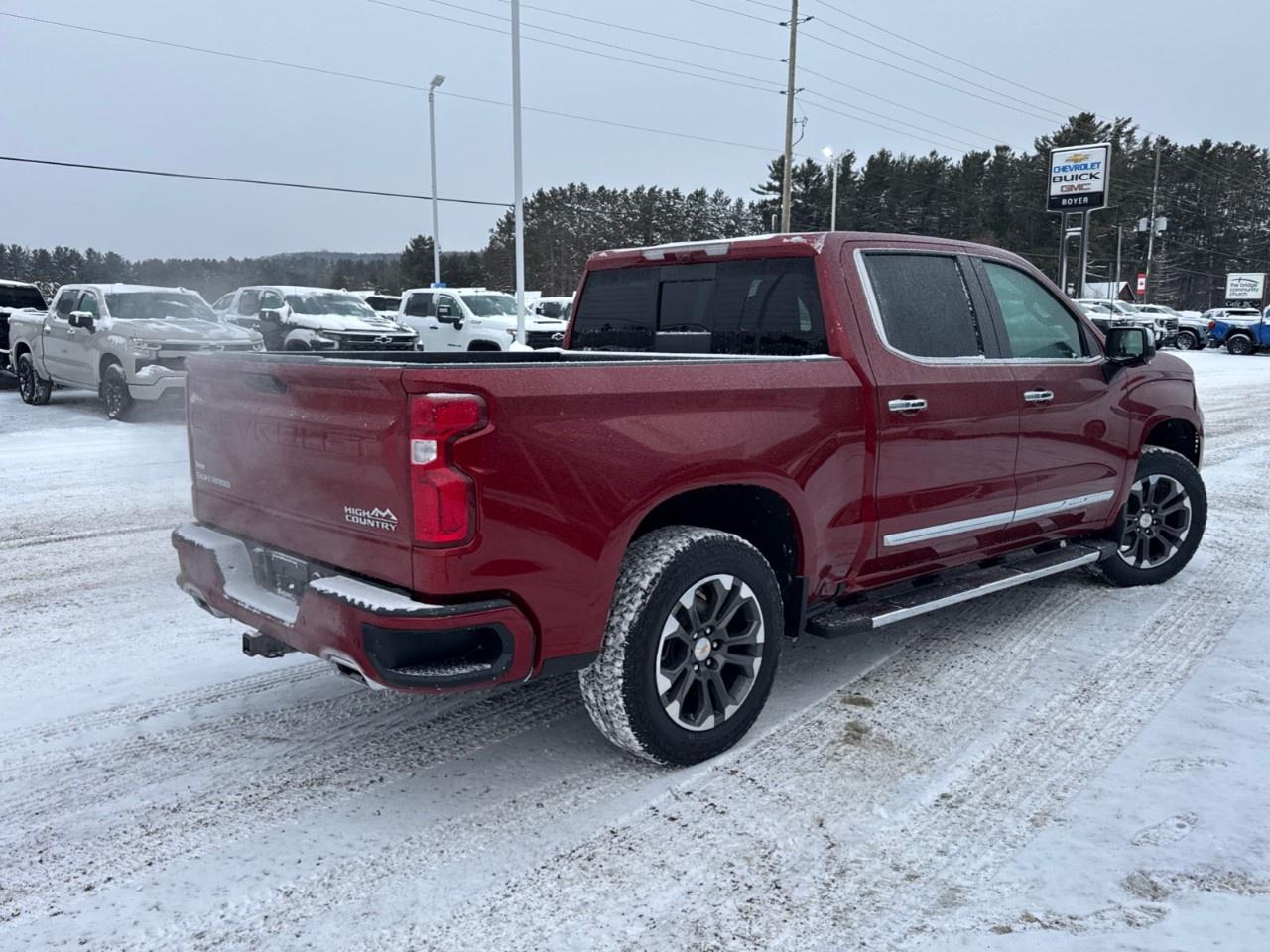 2026 Chevrolet Silverado 1500 Crew Cab Short Box 4-Wheel Drive High Country Photo