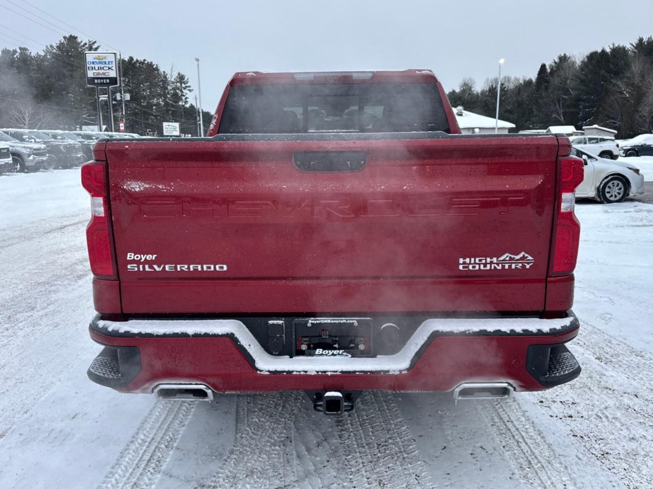 2026 Chevrolet Silverado 1500 Crew Cab Short Box 4-Wheel Drive High Country Photo