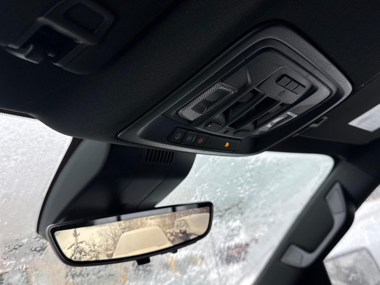 2026 Chevrolet Silverado 1500 Crew Cab Short Box 4-Wheel Drive High Country Photo