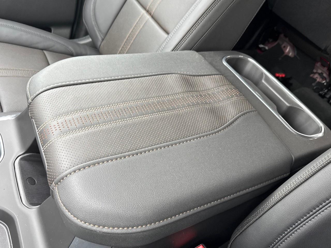 2026 Chevrolet Silverado 1500 Crew Cab Short Box 4-Wheel Drive High Country Photo