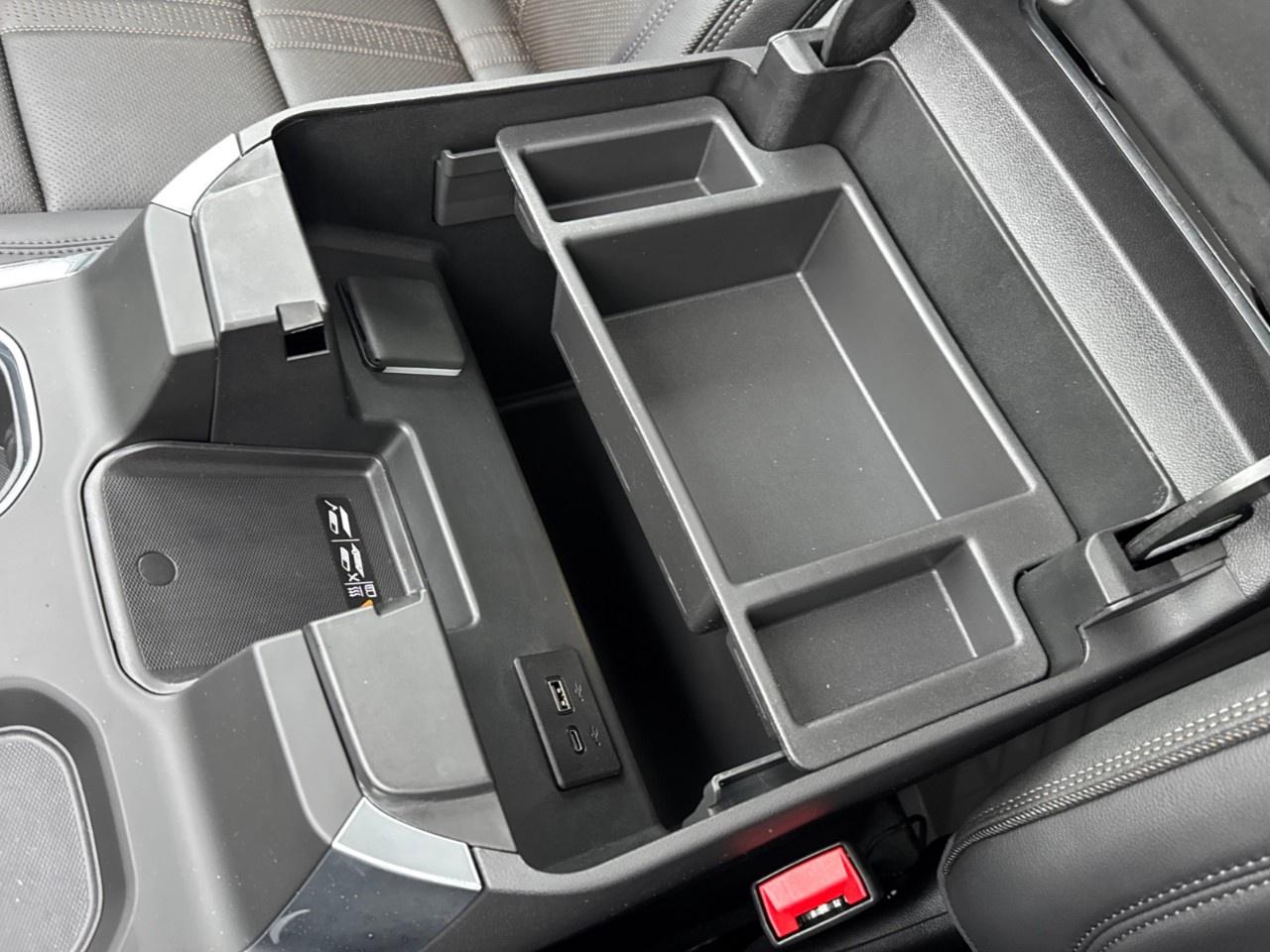 2026 Chevrolet Silverado 1500 Crew Cab Short Box 4-Wheel Drive High Country Photo