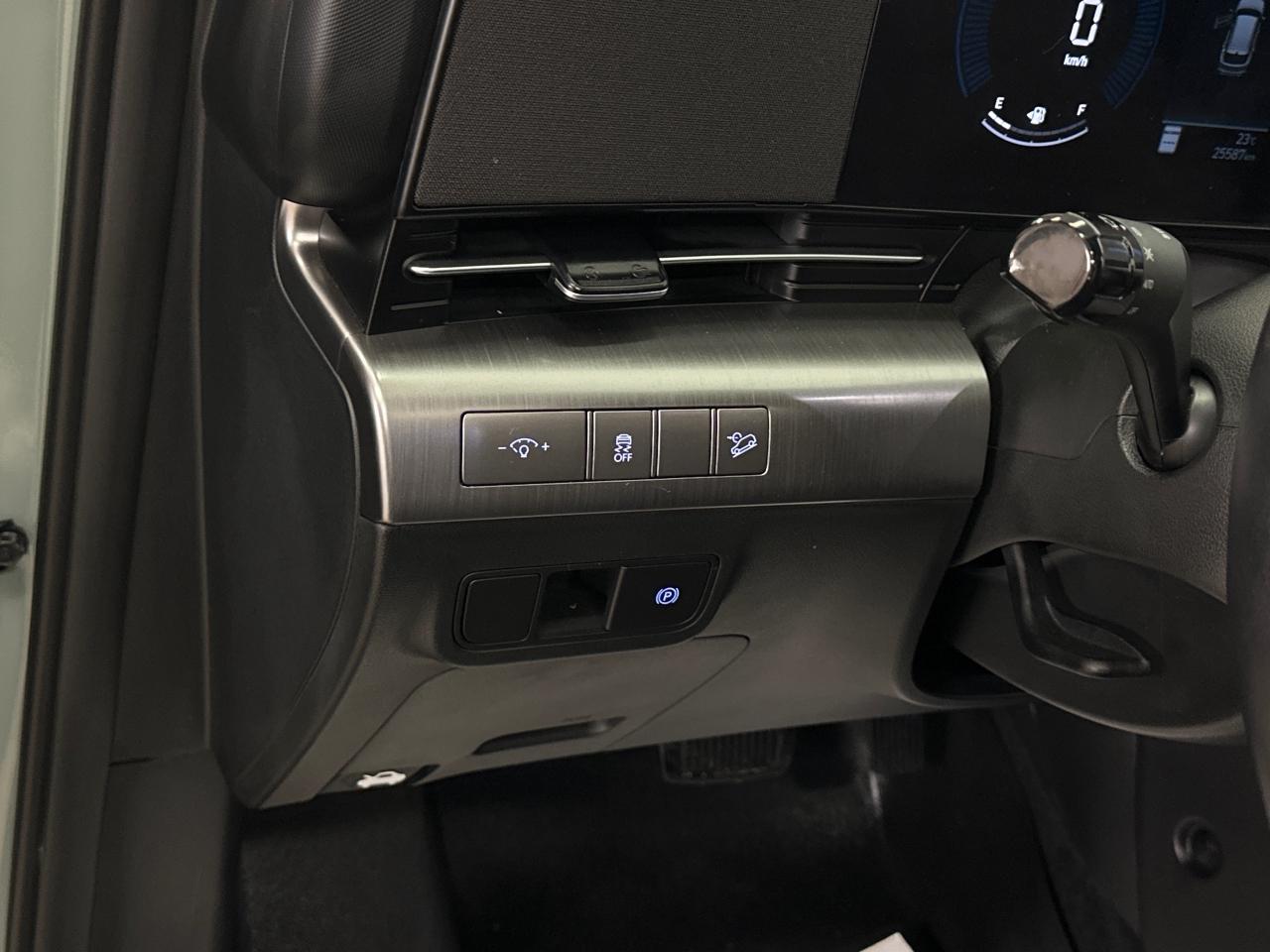 2025 Hyundai KONA 2.0L Preferred w/Trend Package 4dr All-Wheel Drive Photo