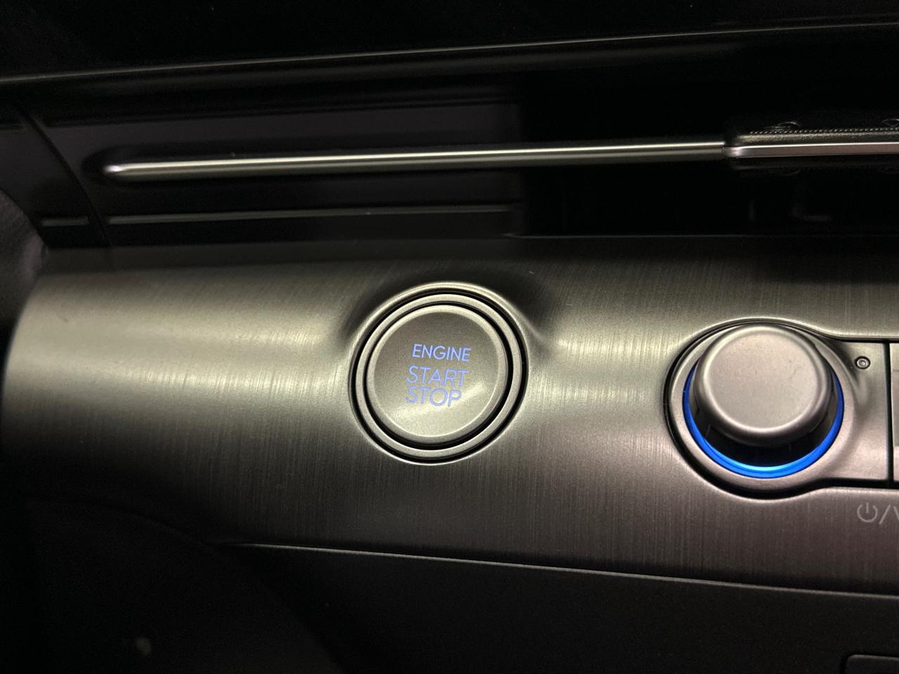 2025 Hyundai KONA 2.0L Preferred w/Trend Package 4dr All-Wheel Drive Photo