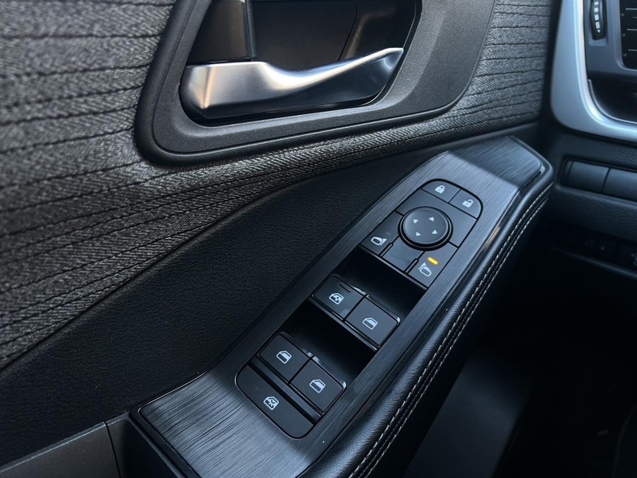 2023 Nissan Rogue SV MOONROOF AWD   Pro Pilot   Htd Steering   Remot Photo