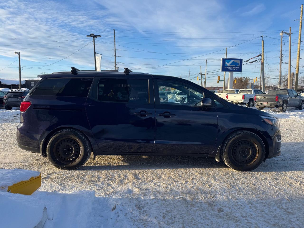 2019 Kia Sedona LX   CLEAN CARFAX   8 SEATS   TWO SETS OF TIRES ON Photo2