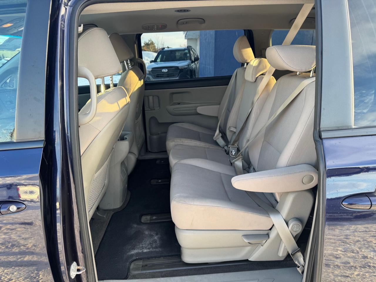 2019 Kia Sedona LX   CLEAN CARFAX   8 SEATS   TWO SETS OF TIRES ON Photo