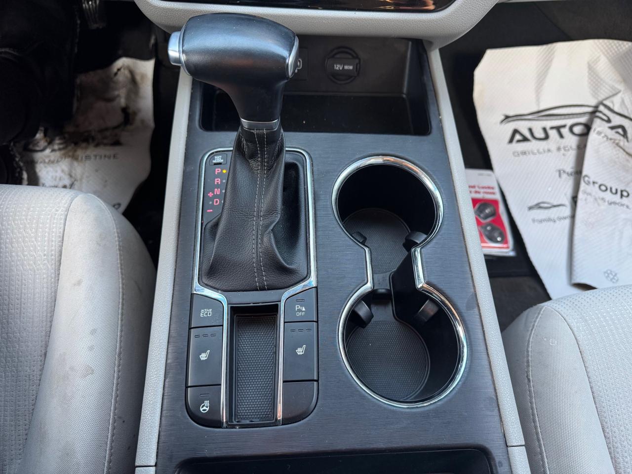 2019 Kia Sedona LX   CLEAN CARFAX   8 SEATS   TWO SETS OF TIRES ON Photo