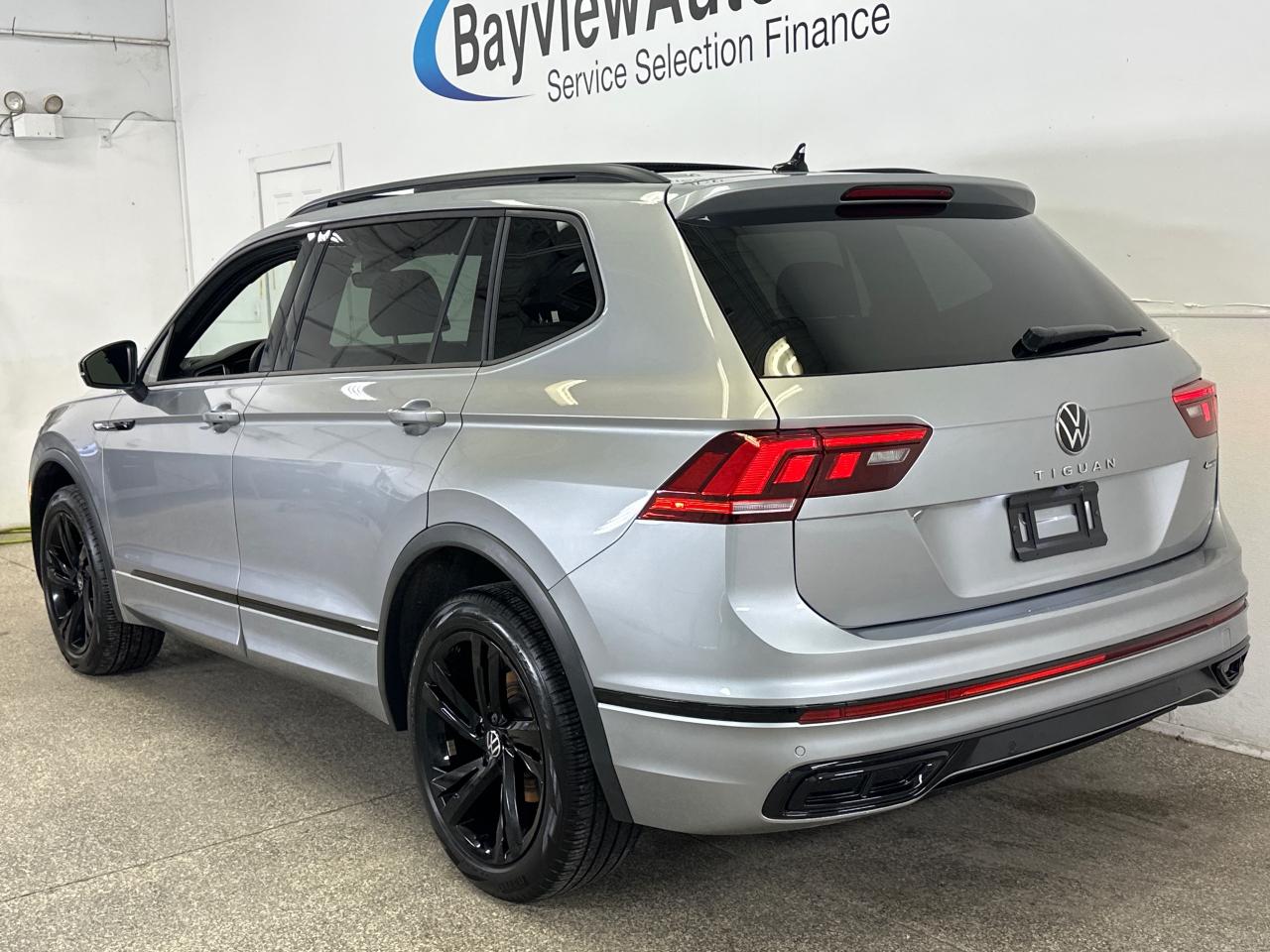 2024 Volkswagen Tiguan Comfortline R-Line Black Edition 4dr All-Wheel Drive 4MOTION Photo