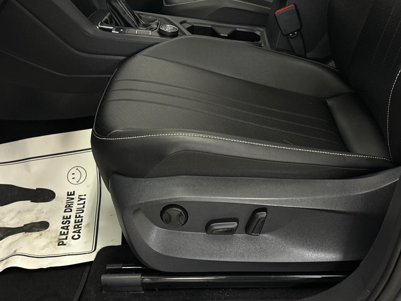 2024 Volkswagen Tiguan Comfortline R-Line Black Edition 4dr All-Wheel Drive 4MOTION Photo