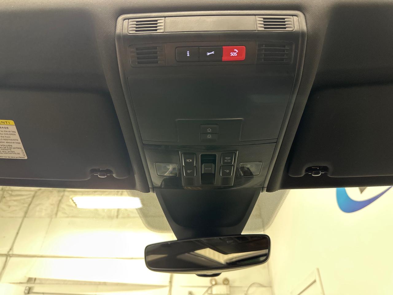 2024 Volkswagen Tiguan Comfortline R-Line Black Edition 4dr All-Wheel Drive 4MOTION Photo