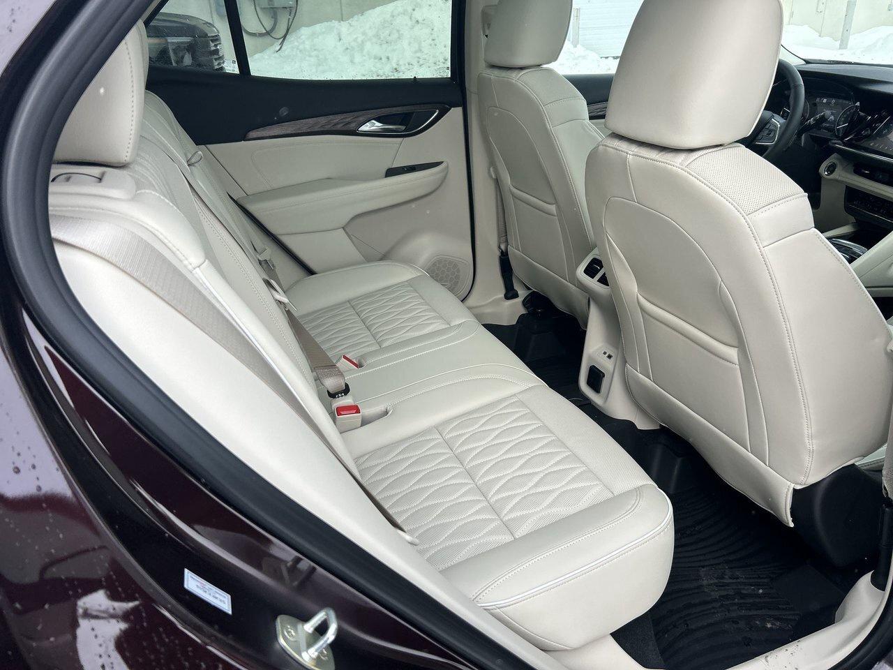 2023 Buick Envision Avenir AWD Under 2000km!! Lane Keeping Assist Coll Photo