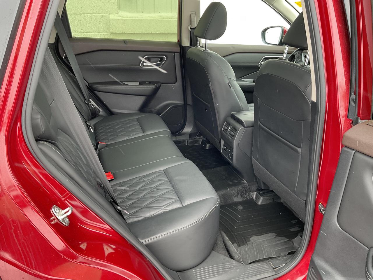 2023 Nissan Rogue Platinum 4dr All-Wheel Drive Sport Utility Photo