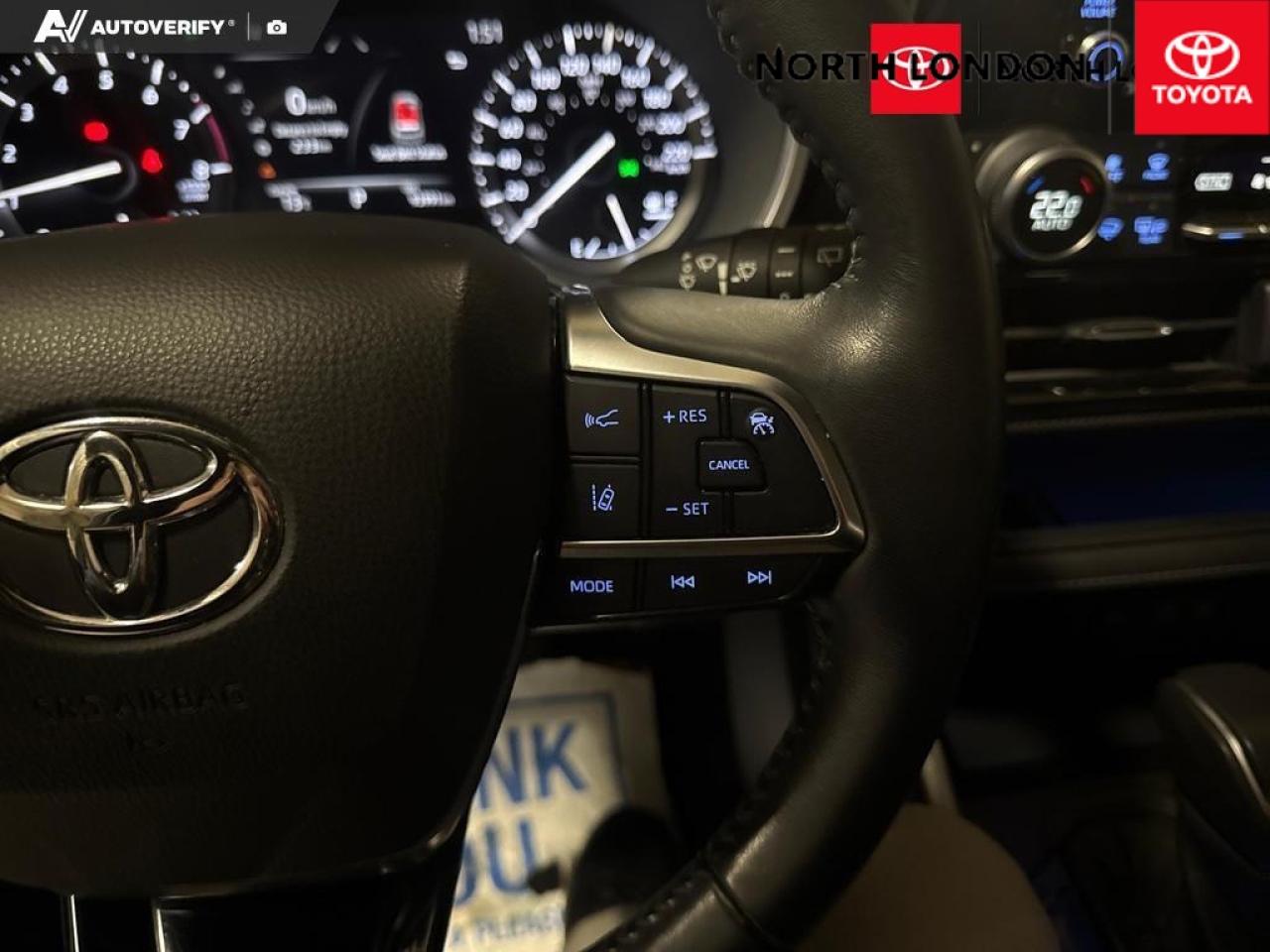 2021 Toyota Highlander XSE 4dr All-Wheel Drive Photo