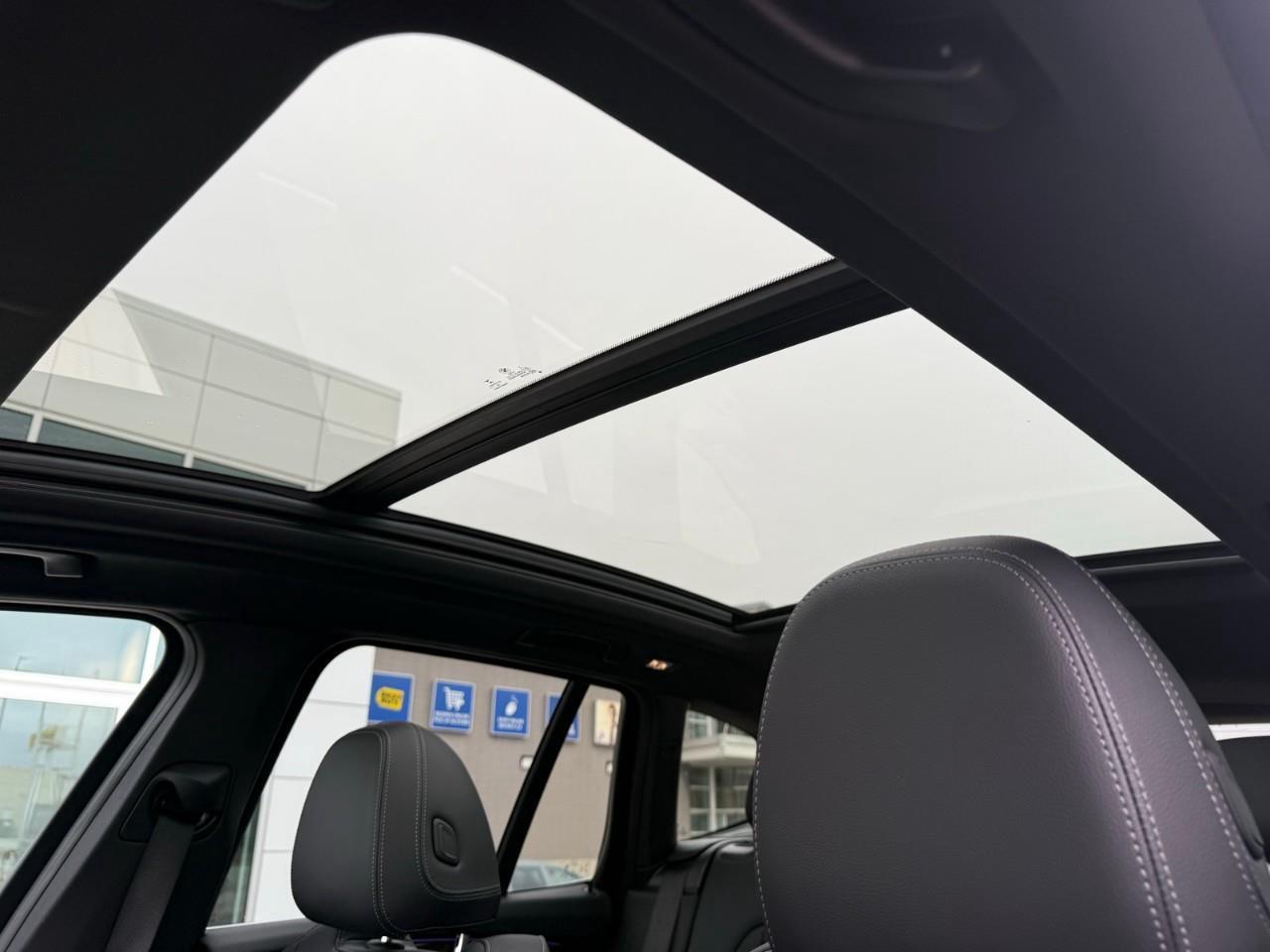 2023 BMW X3 xDrive30e Photo