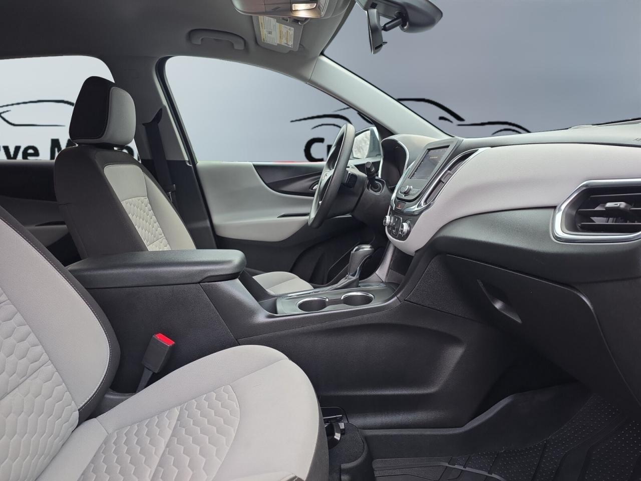 2021 Chevrolet Equinox LT w/1LT * NO ACCIDENTS / 1 OWNER / FULL SERVICE H Photo